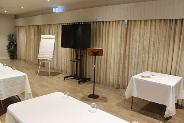 From Boardroom to Conference: How Oaks Pavilion Adapts to Different Corporate Events